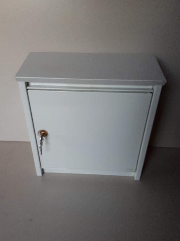Brabantia brievenbus, Ophalen, Zo goed als nieuw, Aluminium, Wandbrievenbus