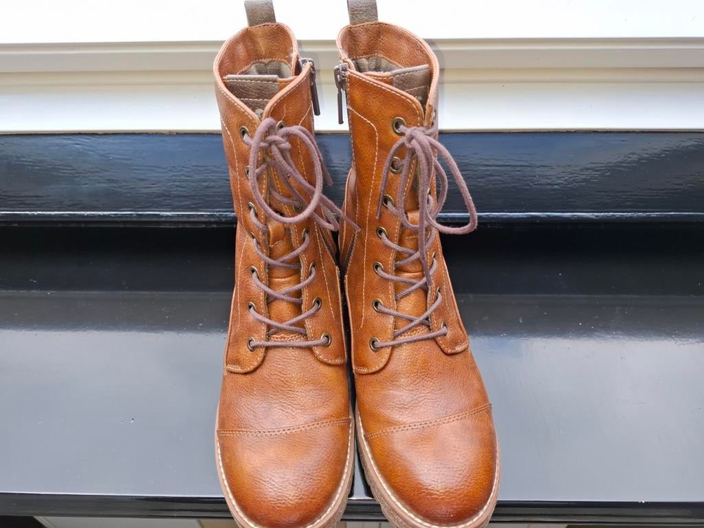 Mustang laarzen maat 40, Kleding | Dames, Schoenen, Ophalen, Zo goed als nieuw, Zwart, Hoge laarzen
