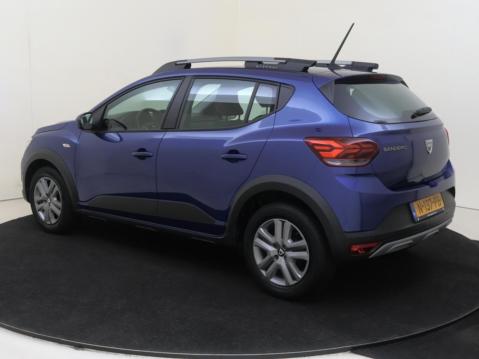 Dacia Sandero Stepway 1.0 TCe 100 Bi-Fuel Essential Navigati, Auto's, Voorwielaandrijving, Euro 6, Blauw, 610 kg
