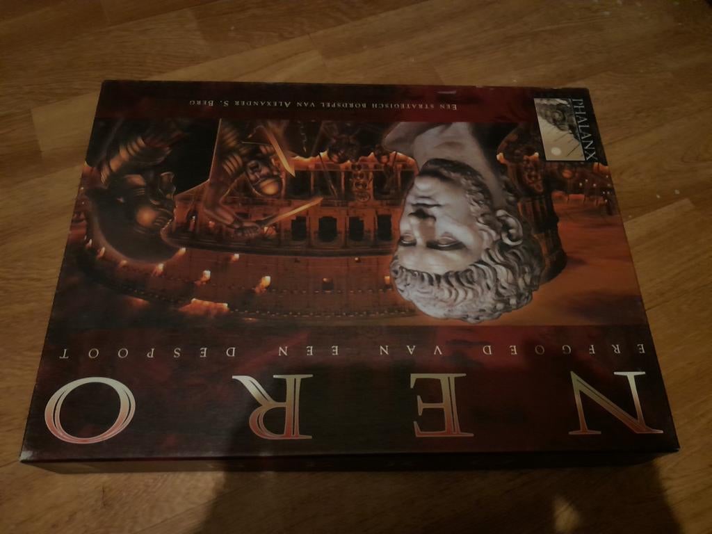 Nero, Ophalen of Verzenden, Zo goed als nieuw