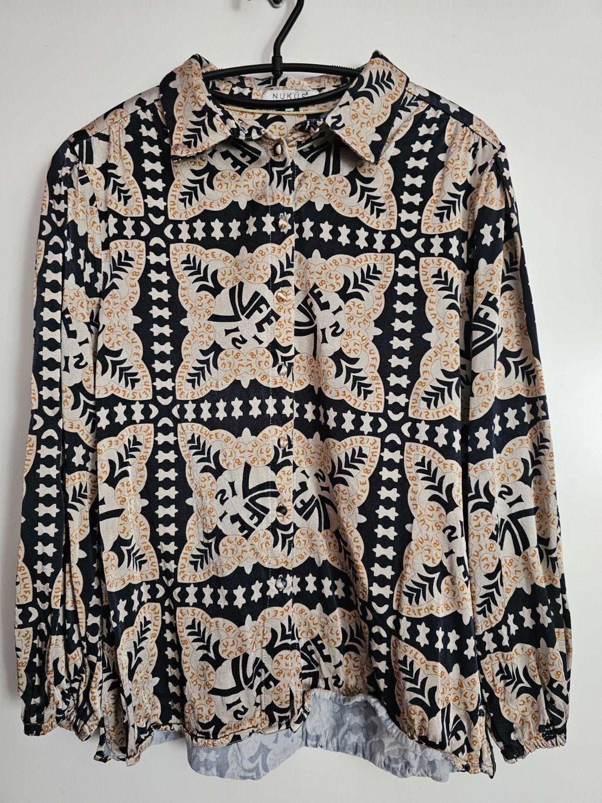 NUKUS; PRACHTIGE BLOES ZGAN L € 15,-, Kleding | Dames, Ophalen of Verzenden, Zo goed als nieuw, Maat 38/40 (M)
