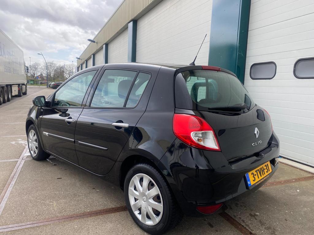 Renault Clio 1.2 Collection Origineel 120.000Km, Auto's, Voorwielaandrijving, Euro 5, Stof, Gebruikt