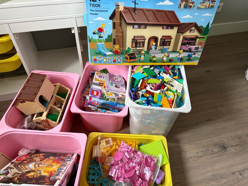 Lego Simpsons 71006 en veel Lego Friends, Verzenden, Zo goed als nieuw, Jongen of Meisje
