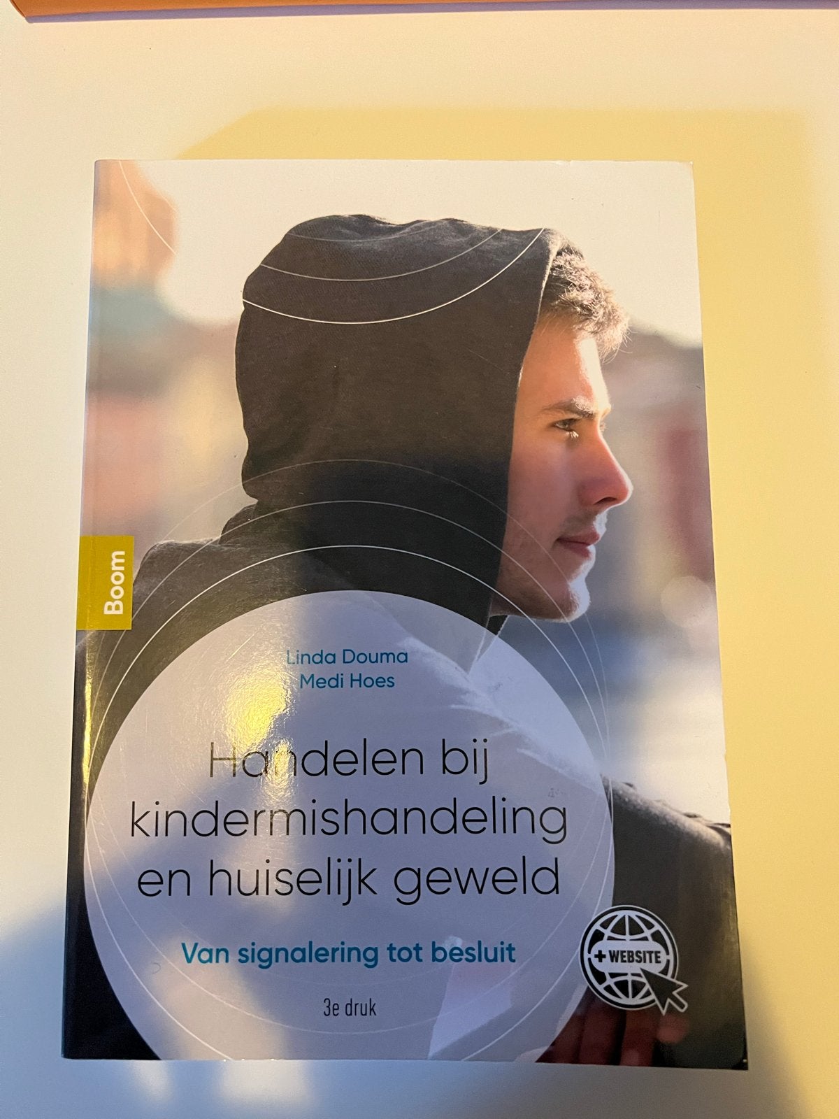 Studieboek: Handelen bij kindermishandeling&huiselijk geweld, Ophalen of Verzenden, Gamma, Zo goed als nieuw, HBO