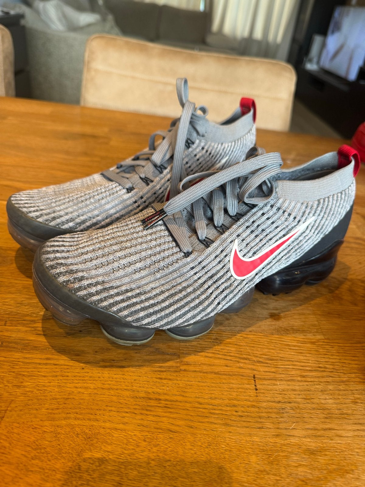 Nike Air VaporMax Flyknit 3 - Grijs/Rood, Ophalen of Verzenden, Gedragen, Overige kleuren, Sneakers of Gympen