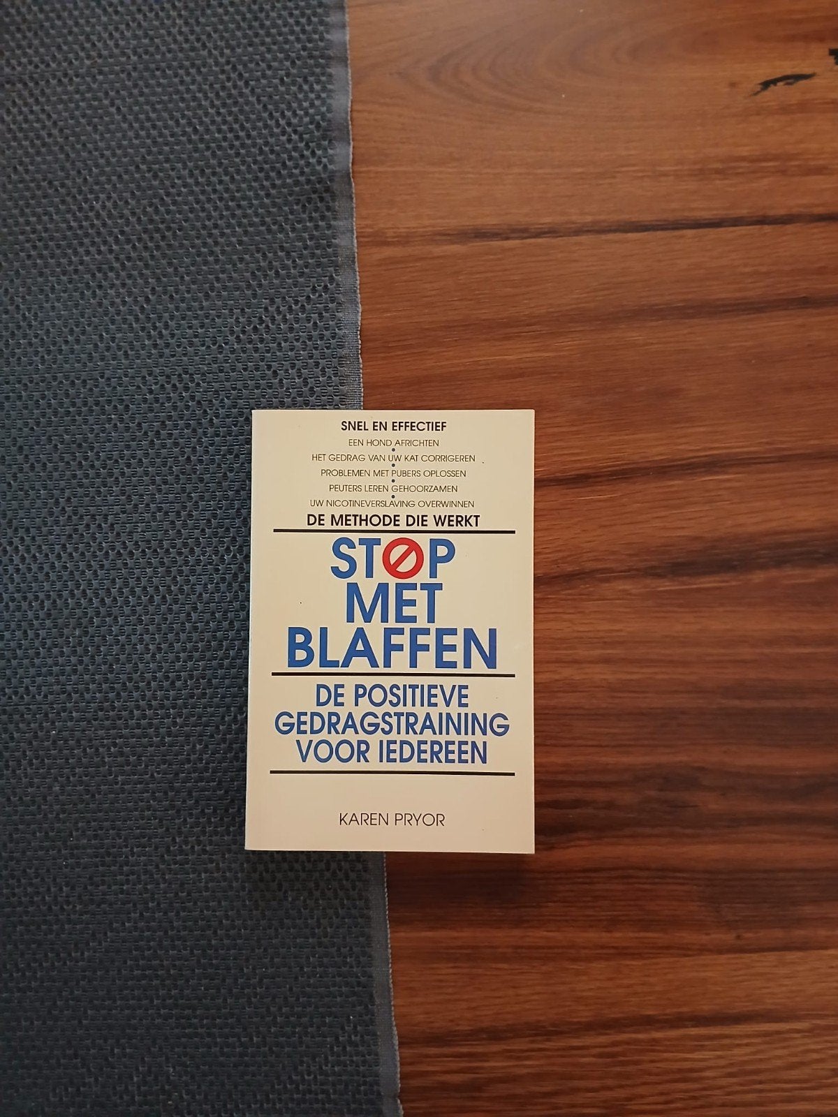 Stop met blaffen -, Boeken, Dieren en Huisdieren, Honden, Ophalen of Verzenden