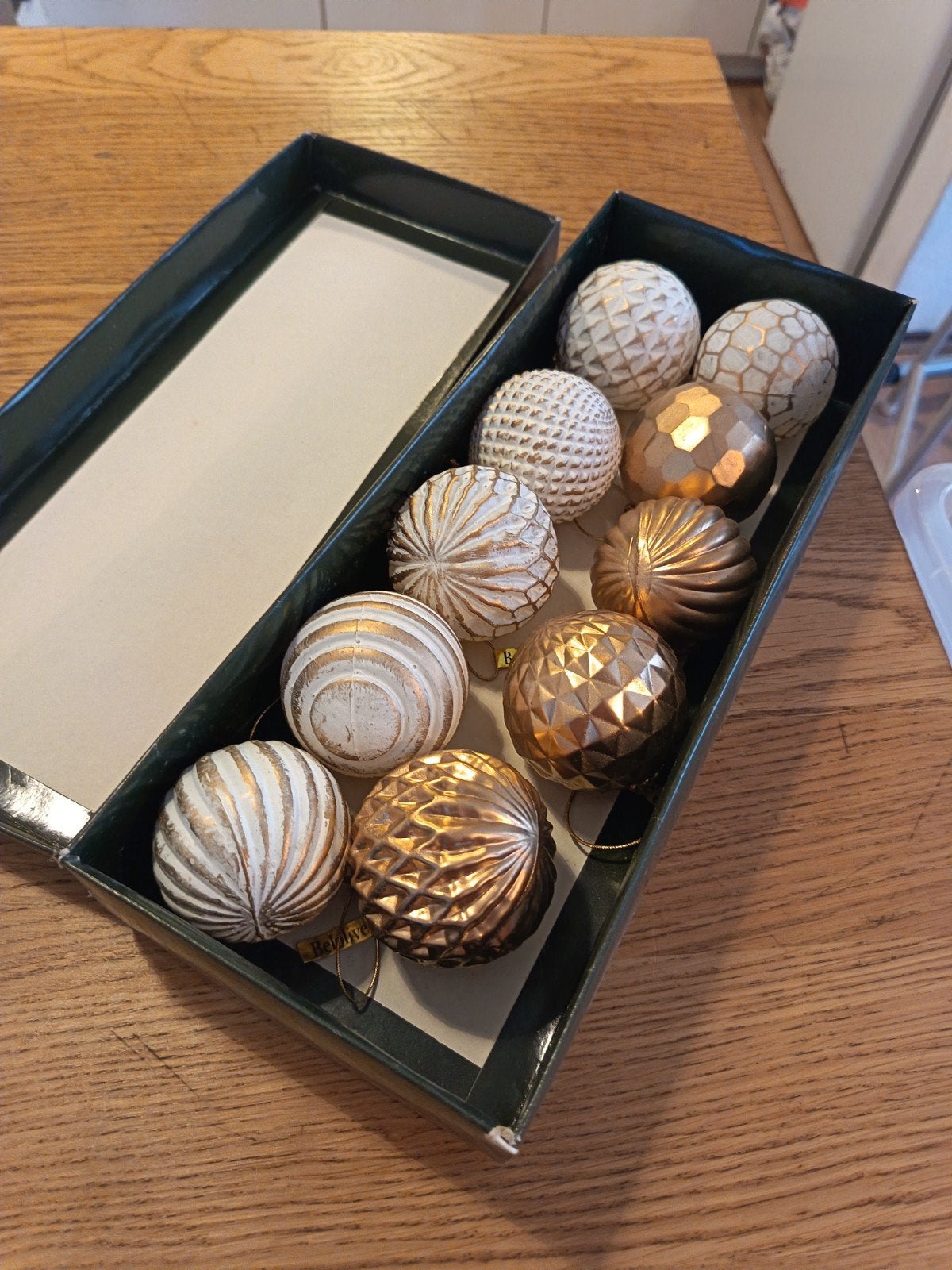 Luxe Glazen Kerstballen Set Wit/Goud met Reliëf (10 stuks), Ophalen of Verzenden