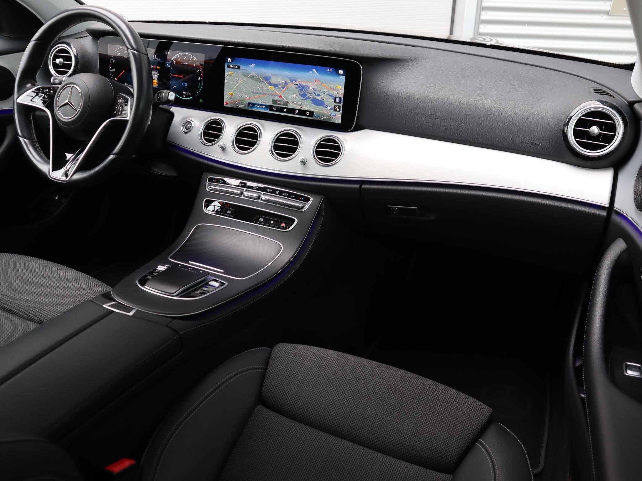 Mercedes-Benz E-klasse Estate 300 e Business Solution Luxury, Auto's, Dealer onderhouden, Gebruikt, 4 cilinders, 320 pk