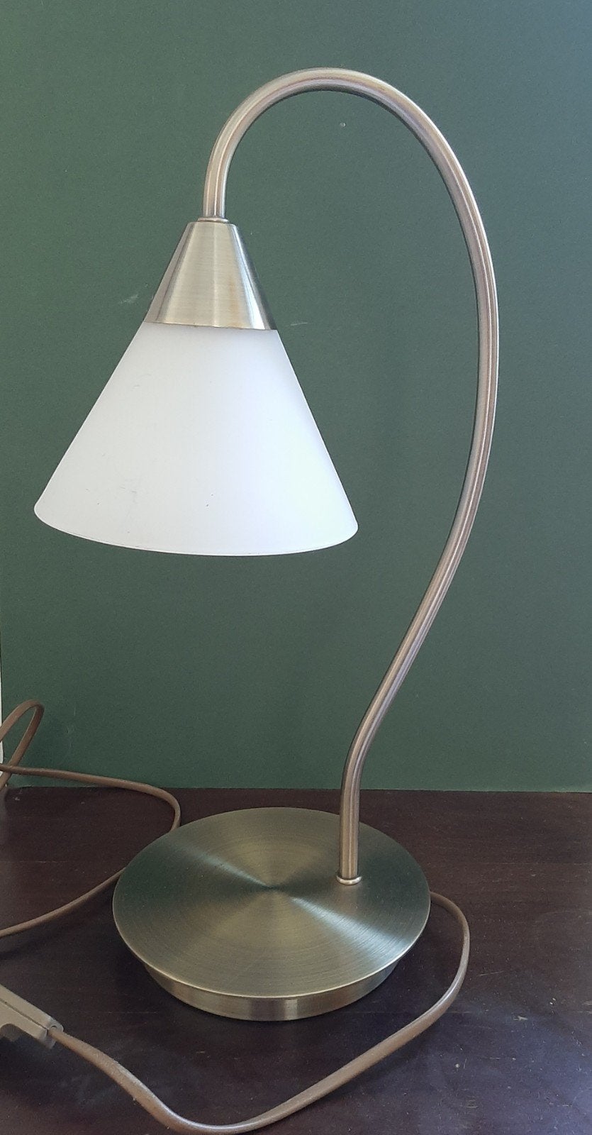 Massive sfeervol tafelschemerlamp met glazen kapje, Ophalen of Verzenden, Zo goed als nieuw