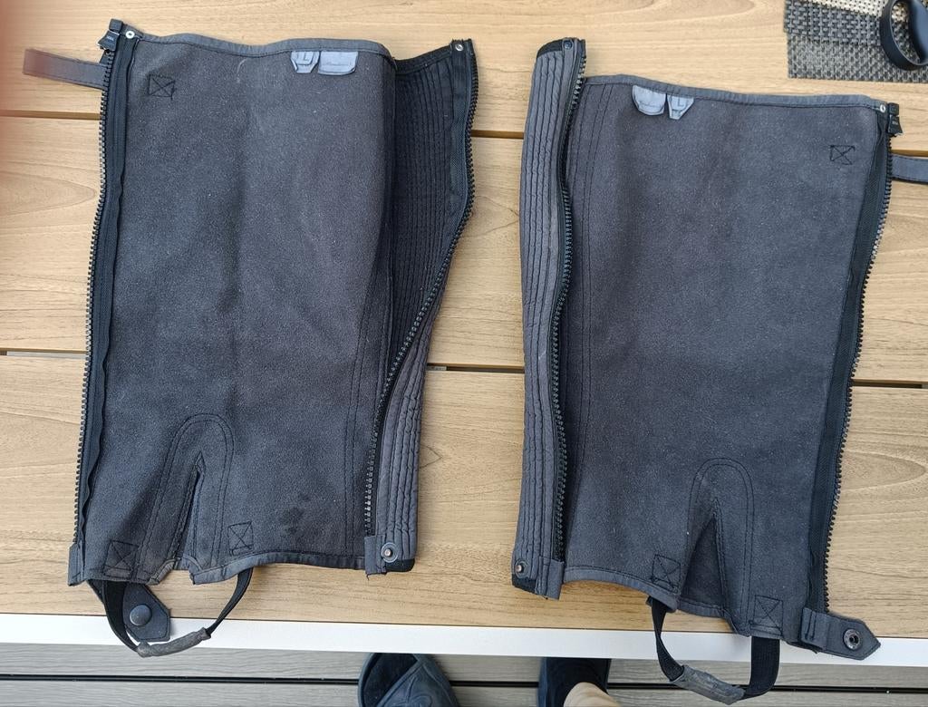 Mondini neopreen chaps maat L (grijs/zwart), Dieren en Toebehoren, Paardrijkleding, Ophalen of Verzenden, Schoeisel
