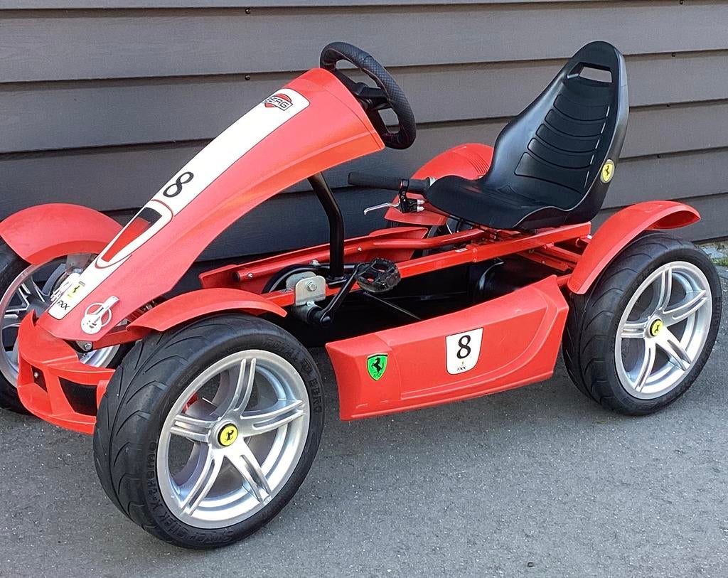Berg go-cart skelter ferrari FXX 8 RACER trapauto car auto, Kinderen en Baby's, Speelgoed | Buiten | Skelters, Zo goed als nieuw