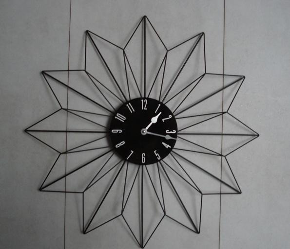 Zgan moderne zwart metalen wandklok klok diameter 50 cm, Ophalen of Verzenden, Zo goed als nieuw, Analoog, Wandklok