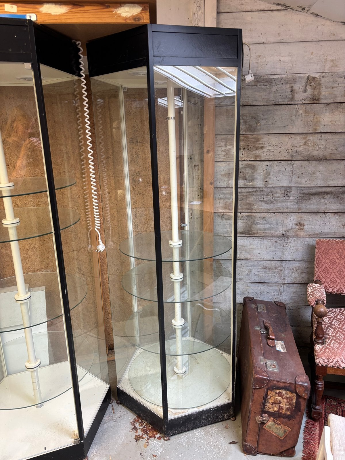 Glazen Vitrinekast met Draaiplateaus en Verlichting, Huis en Inrichting, Ophalen, Gebruikt, 200 cm of meer, 50 tot 100 cm