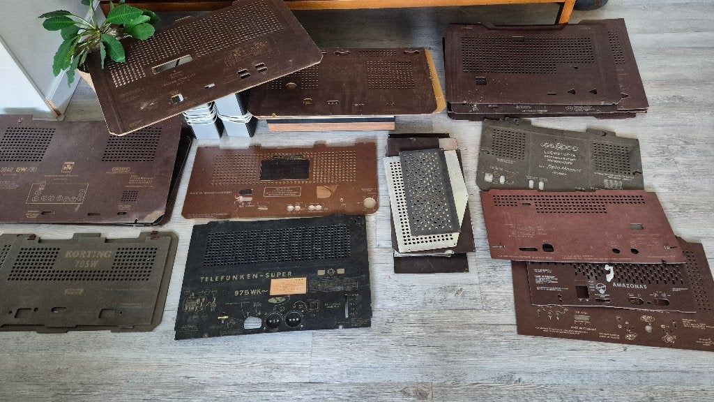 Achterwanden Grundig Saba Telefunken enz, Ophalen of Verzenden