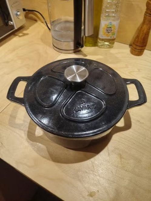 Navaris 24cm braadpan, Ophalen, Met handvatten, Gebruikt, Gietijzer