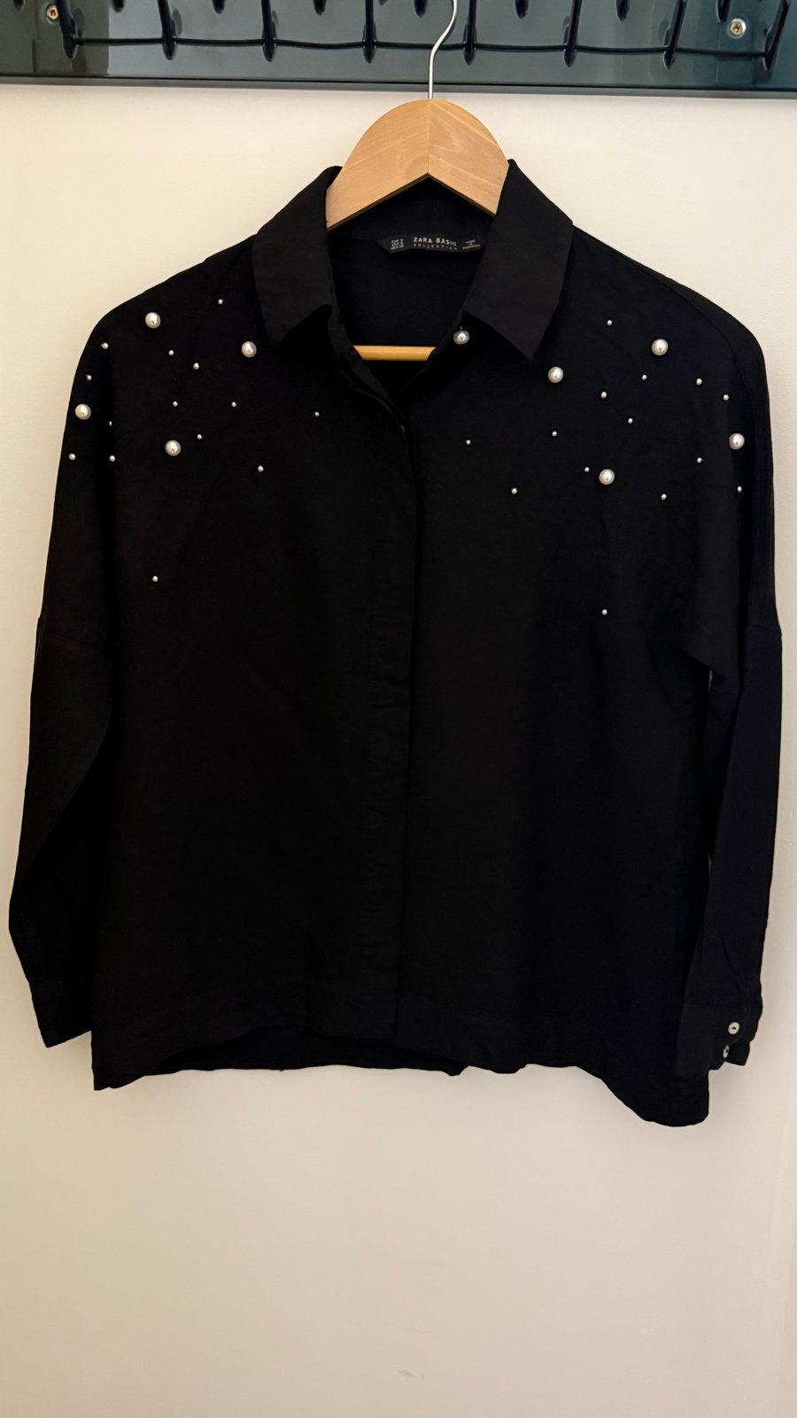 Zara Basic Zwarte Blouse met Parel details - Maat S, Ophalen of Verzenden, Zo goed als nieuw, Maat 36 (S), Zwart