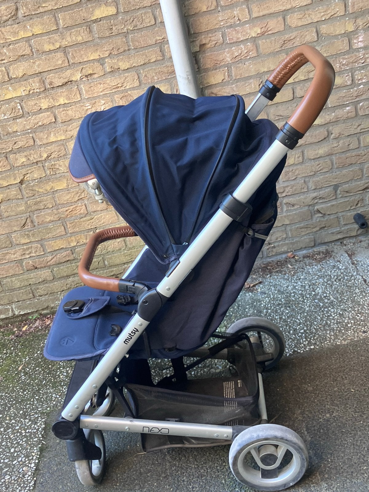 Mutsy Nexo Buggy - Compact en Comfortabel, Gebruikt, Verstelbare duwstang, Mutsy, Ophalen