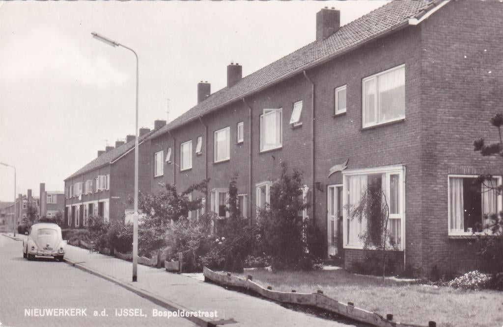 Nieuwerkerk a/d IJssel.  Bospolderstraat.  **, Verzenden, 1960 tot 1980, Ongelopen, Zuid-Holland