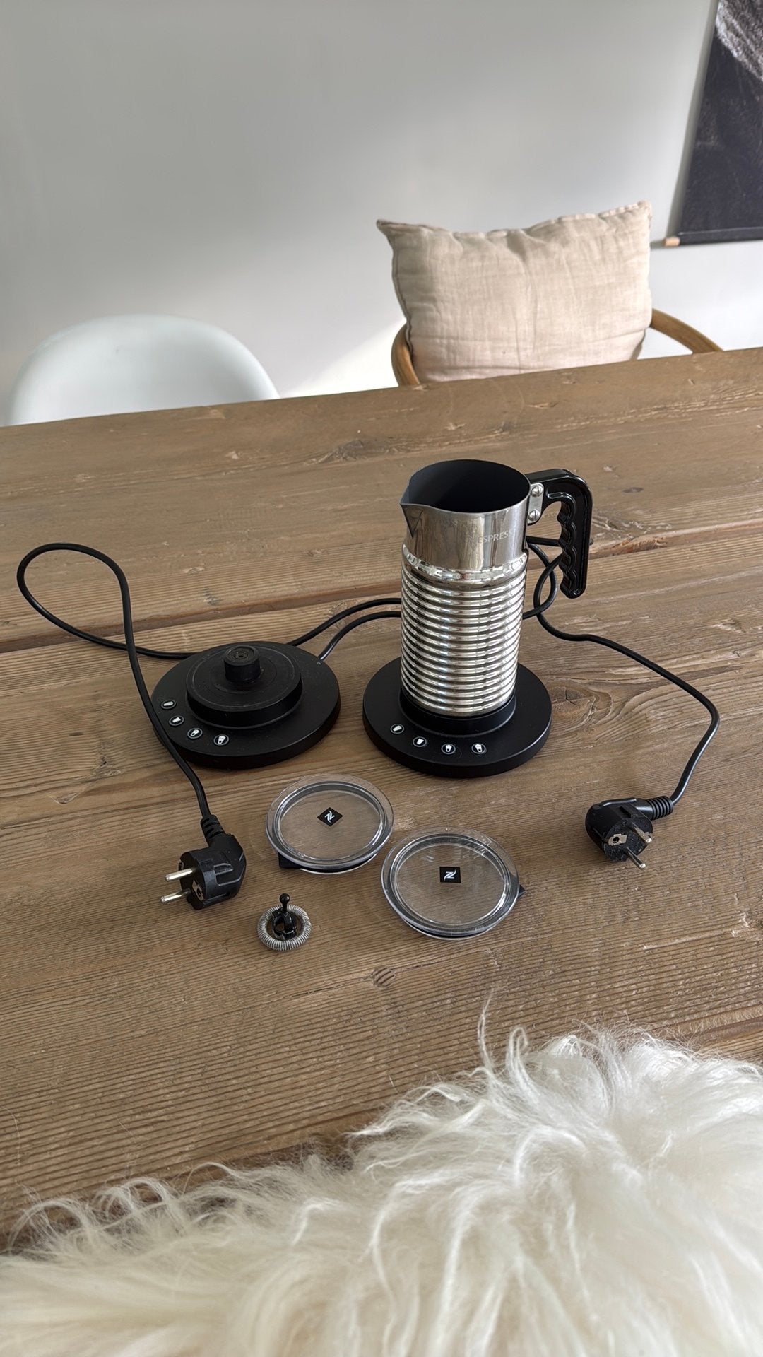 Melkopschuimer Nespresso aeroccino 4 (onderdelen opknapper), Ophalen, Niet werkend, 3 snelheden of meer
