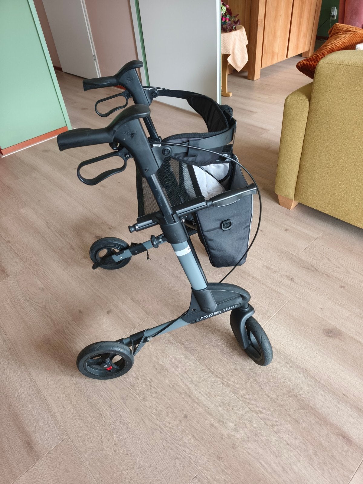 Rollator, Ophalen