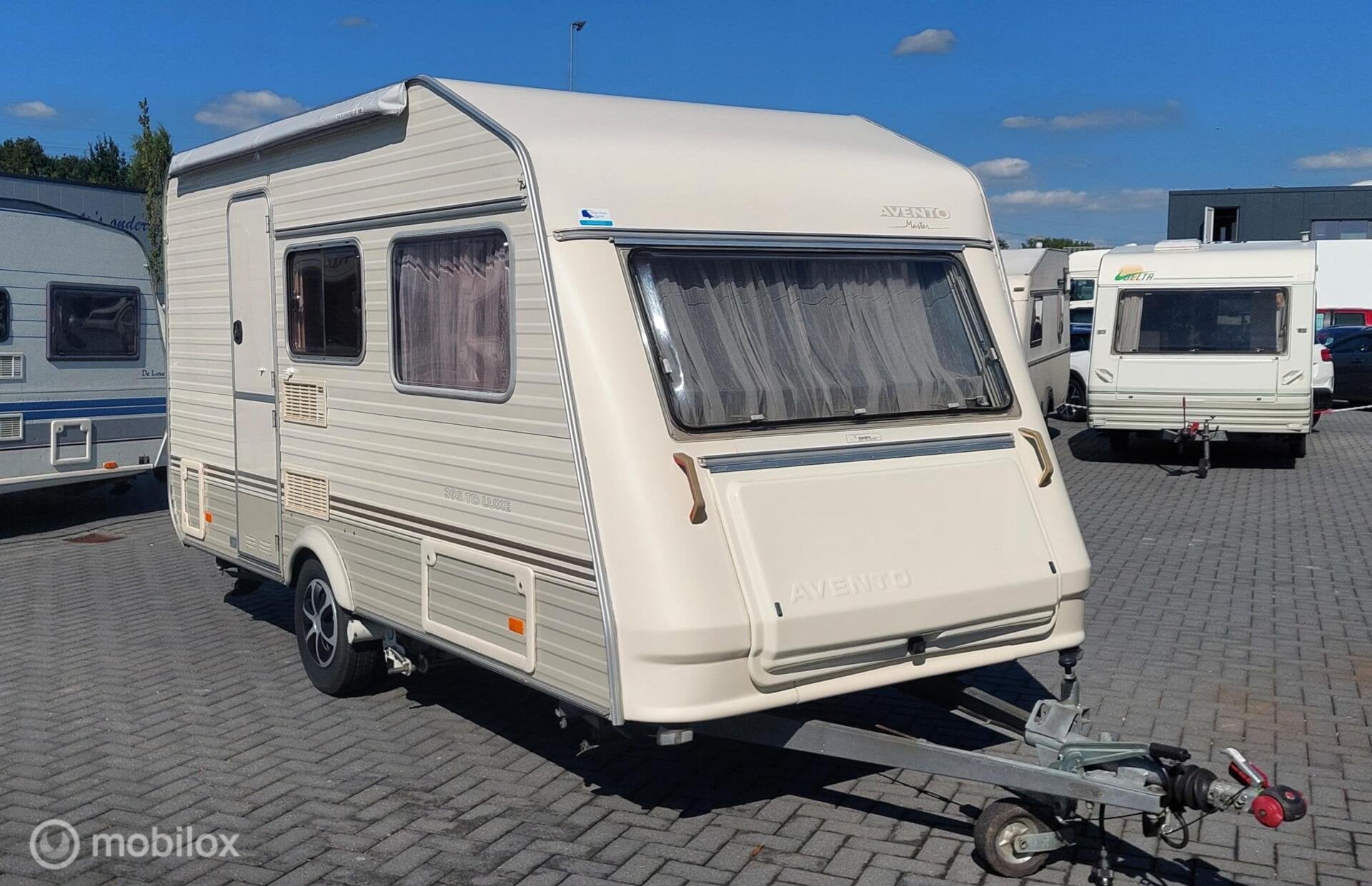 Avento 395 TD Luxe, zeer nette caravan met mover..., Caravans en Kamperen, Caravans, Oastkern 59, Kootstertille, Avento, Bedrijf