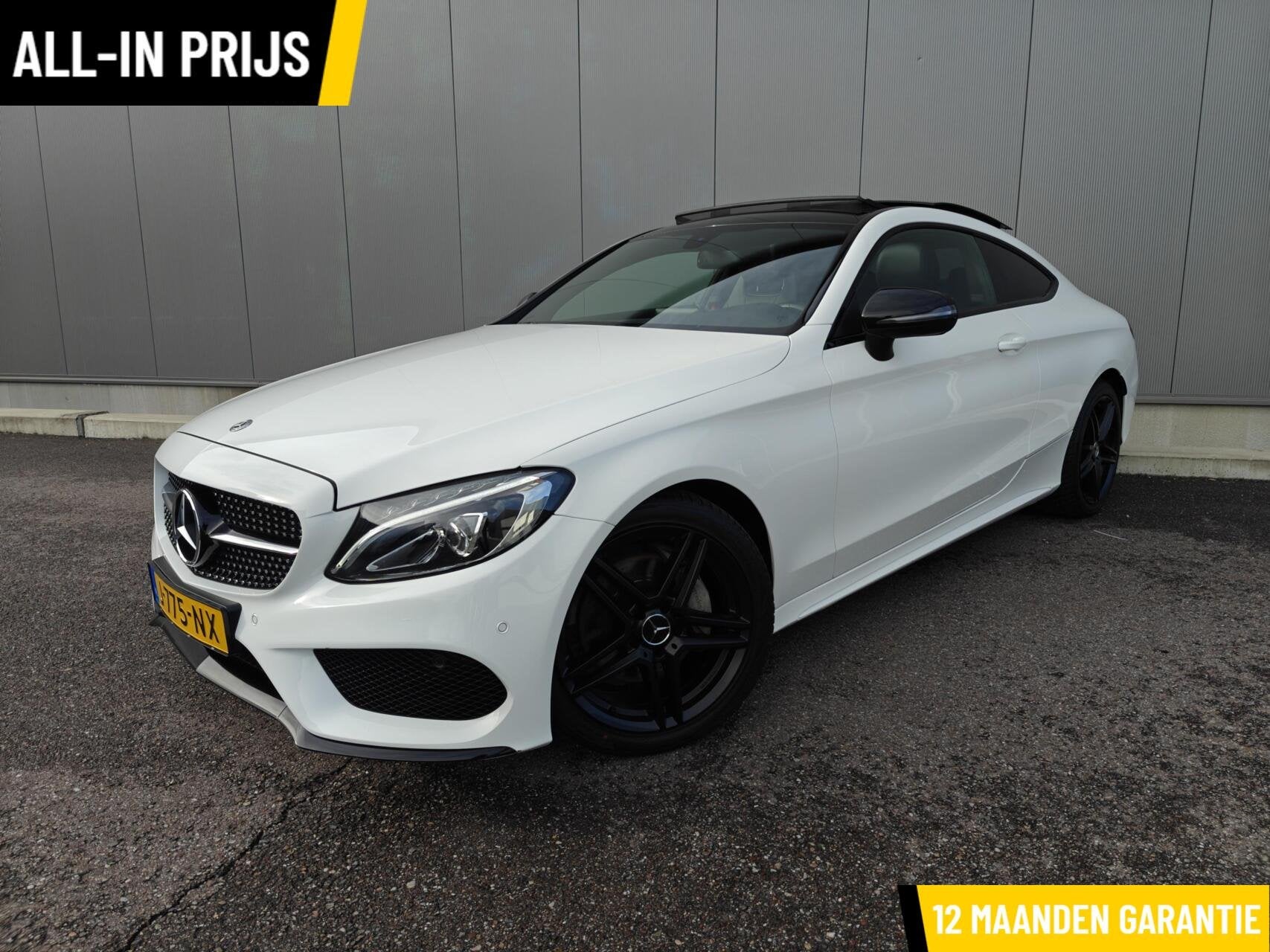Mercedes-Benz C-Klasse Coupé |AMG|Panoramadak|Achteruitrijc, Auto's, Automaat, Achterwielaandrijving, Euro 6, 4 stoelen
