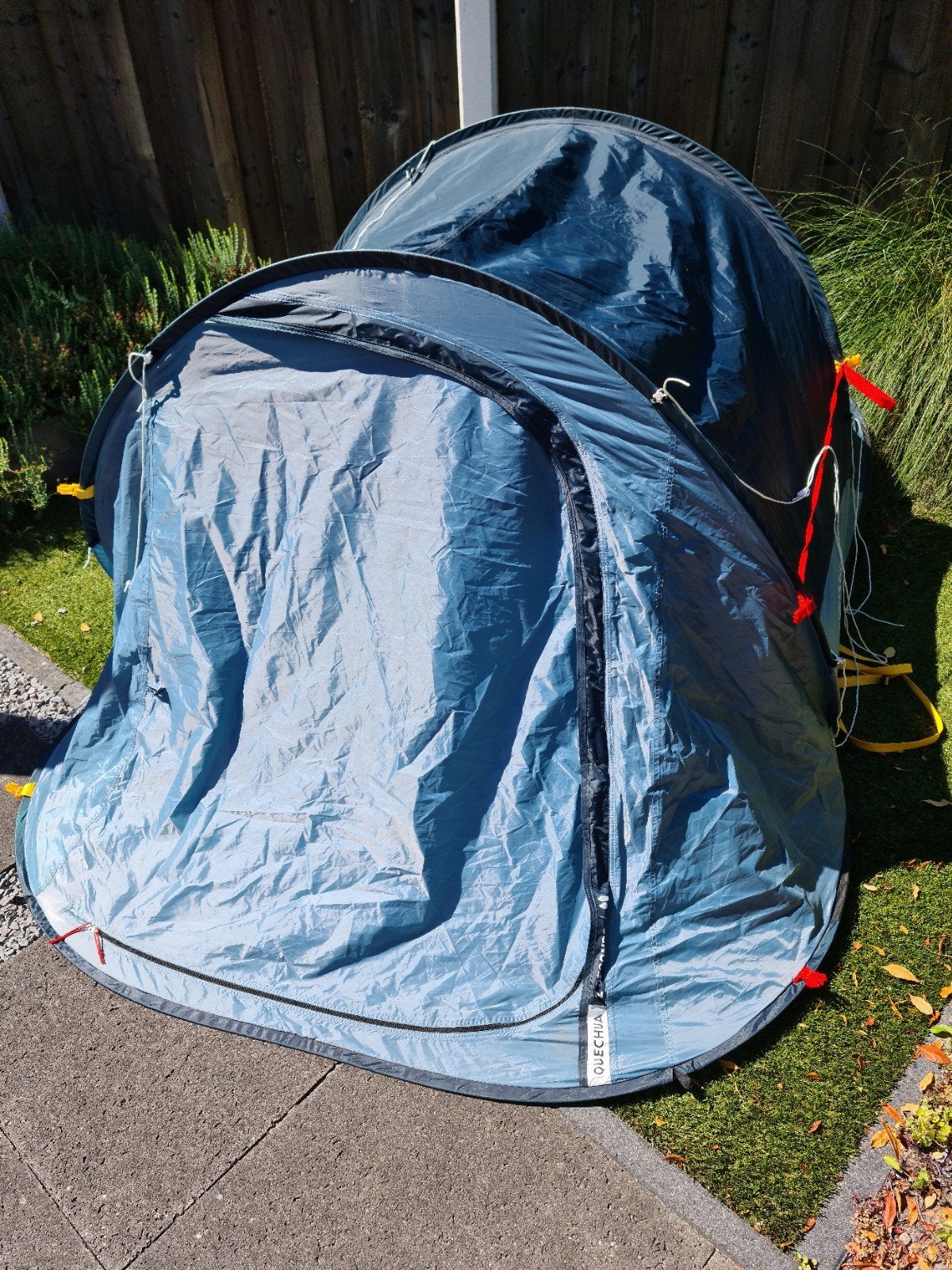 Quechua 2 Seconds pop-up tent voor 2 personen, Caravans en Kamperen, Ophalen, Zo goed als nieuw, Tot en met 2