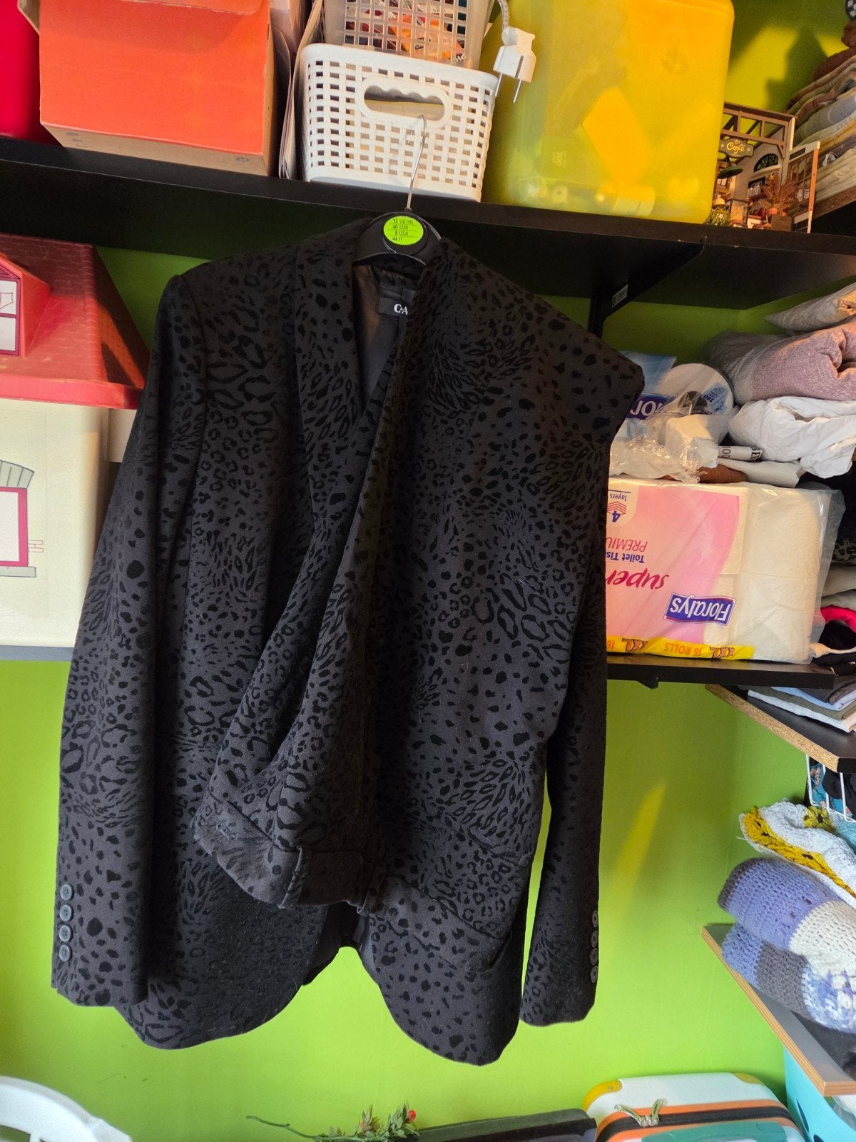 Stijlvol zwart damespak / kostuum met luipaardprint, Kleding | Dames, Ophalen of Verzenden, Zo goed als nieuw, Maat 38/40 (M)