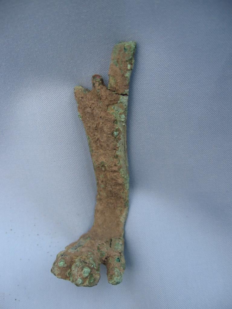 Romeinse bronzen voet - ca. 2000 jaar oud - bodemvondst, Ophalen of Verzenden, Brons