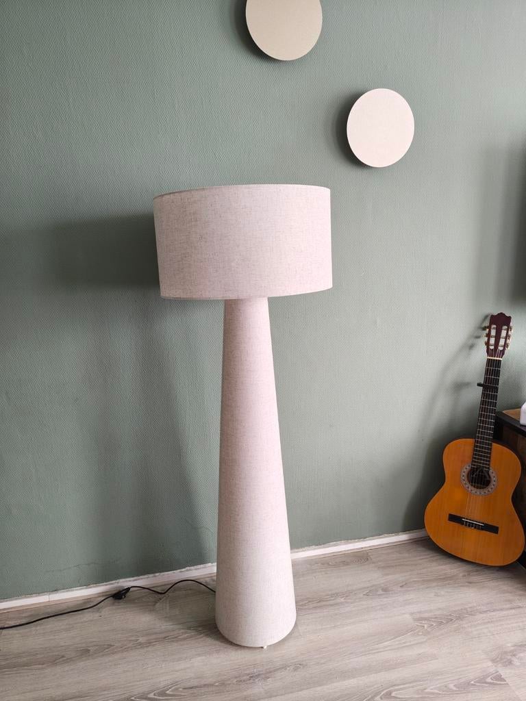 Pandia Kwantum Vloerlamp Offwhite - 143 cm hoog, Ophalen