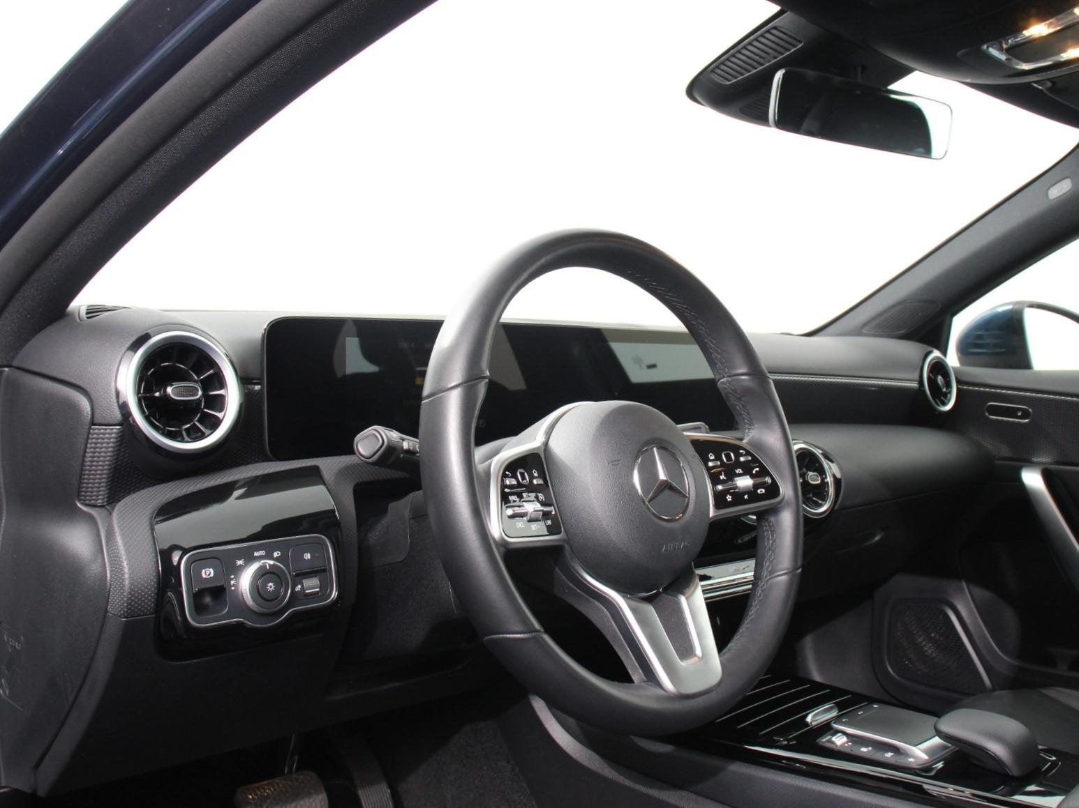 Mercedes-Benz A-klasse 200 163pk DCT Progressive Navigatie P, Auto's, Gebruikt, Euro 6, 4 cilinders, Verwarmde buitenspiegels