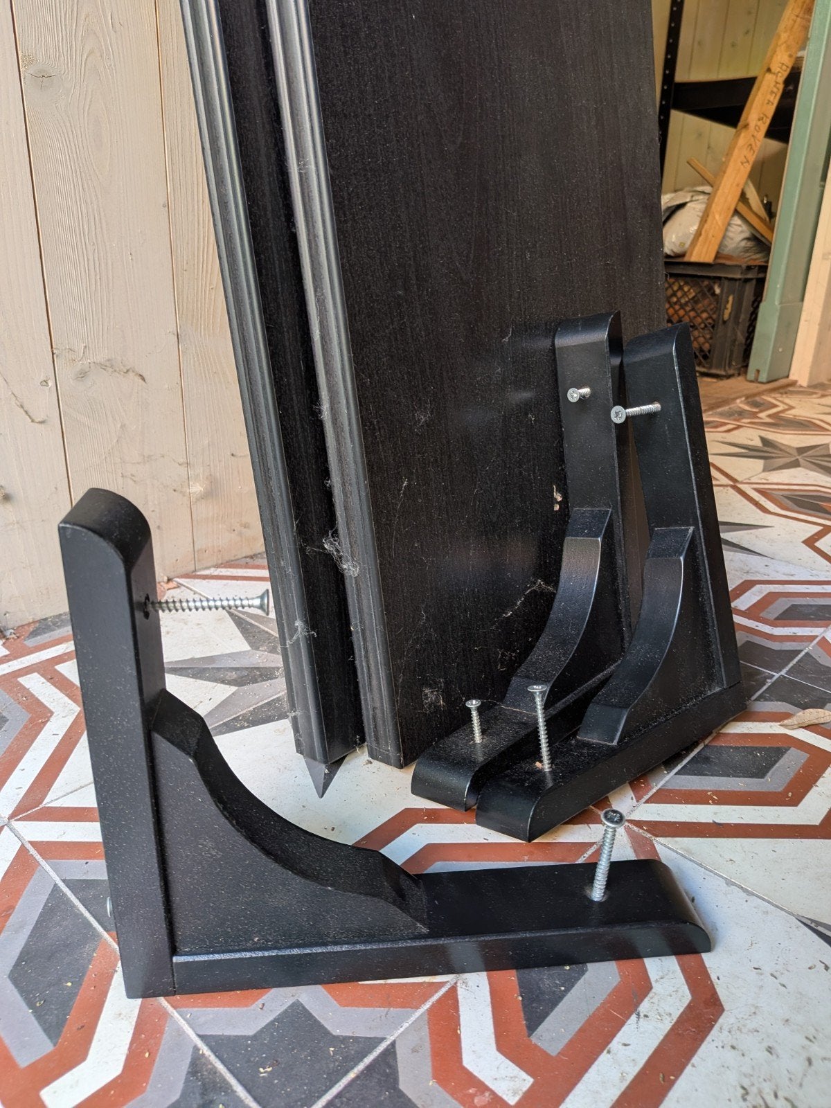 gratis - 2 IKEA wandplanken BERGSHULT met 6 houders RAMSHULT, Huis en Inrichting, Ophalen