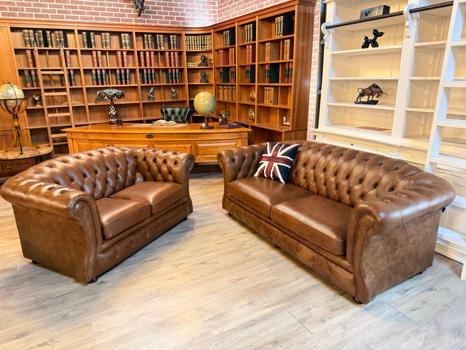 Chesterfield banken 3+2 zits Springvale Engeland cognac leer, Info@chesterfieldjunkie.nl, Ophalen of Verzenden, Zo goed als nieuw
