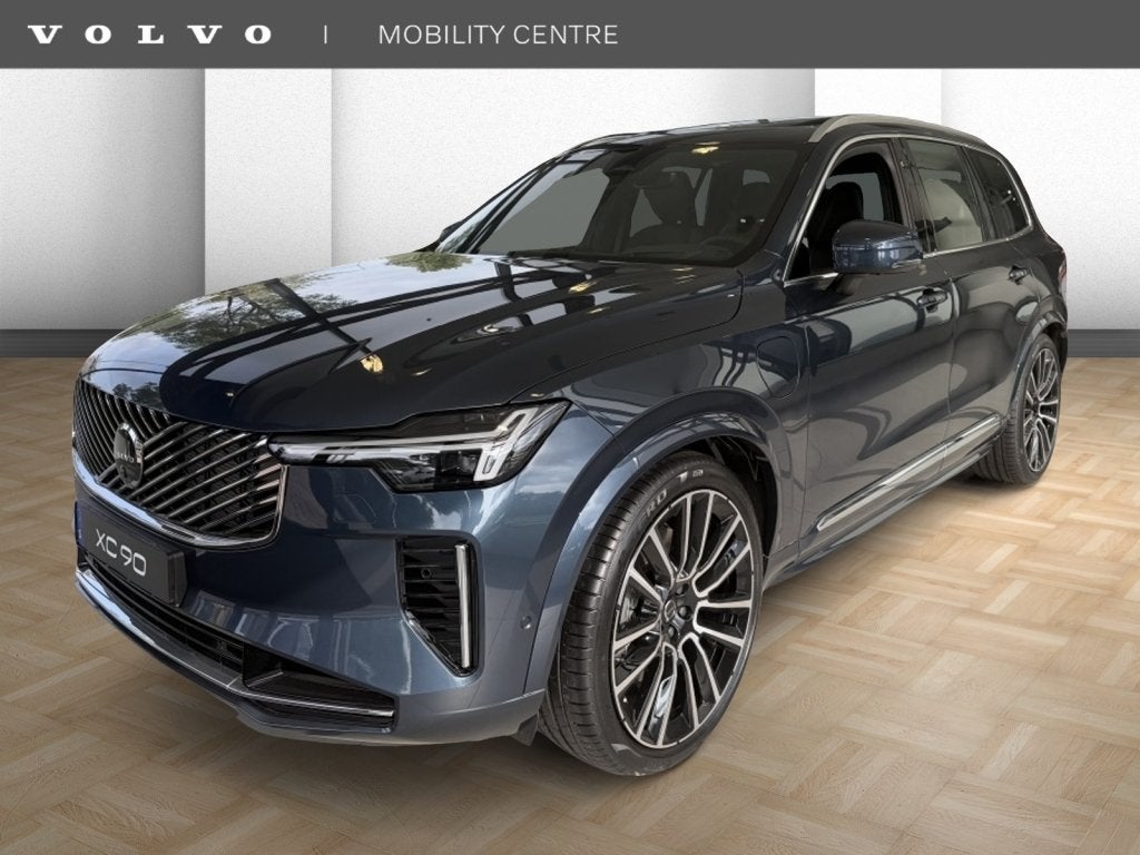 Volvo XC90 T8 AWD Ultra Exec. Bright | DIRECT LEVERBAAR! |, 4 cilinders, Blauw, 7 stoelen, Hybride Elektrisch/Benzine