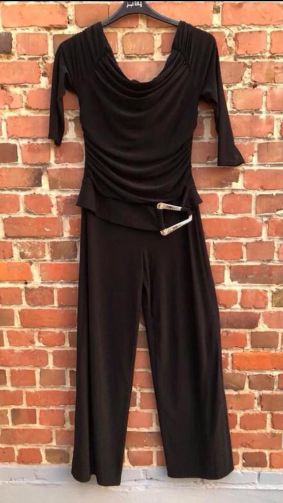 Ribkoff mooie zwarte jumpsuit 3/4 mouw met grote gesp 38, Verzenden, Zo goed als nieuw, Maat 38/40 (M), Zwart