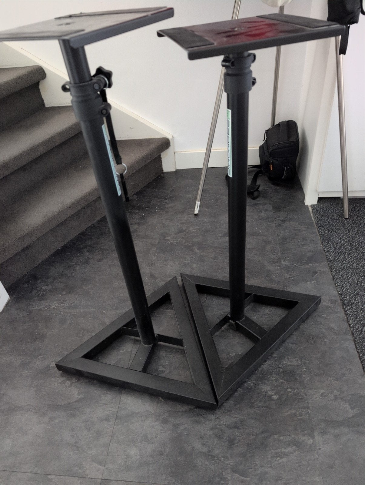 Pronomic Speaker Stands - Zwart, Verstelbaar, Audio, Tv en Foto, Luidsprekers, Gebruikt, Overige typen, Minder dan 60 watt, Ophalen