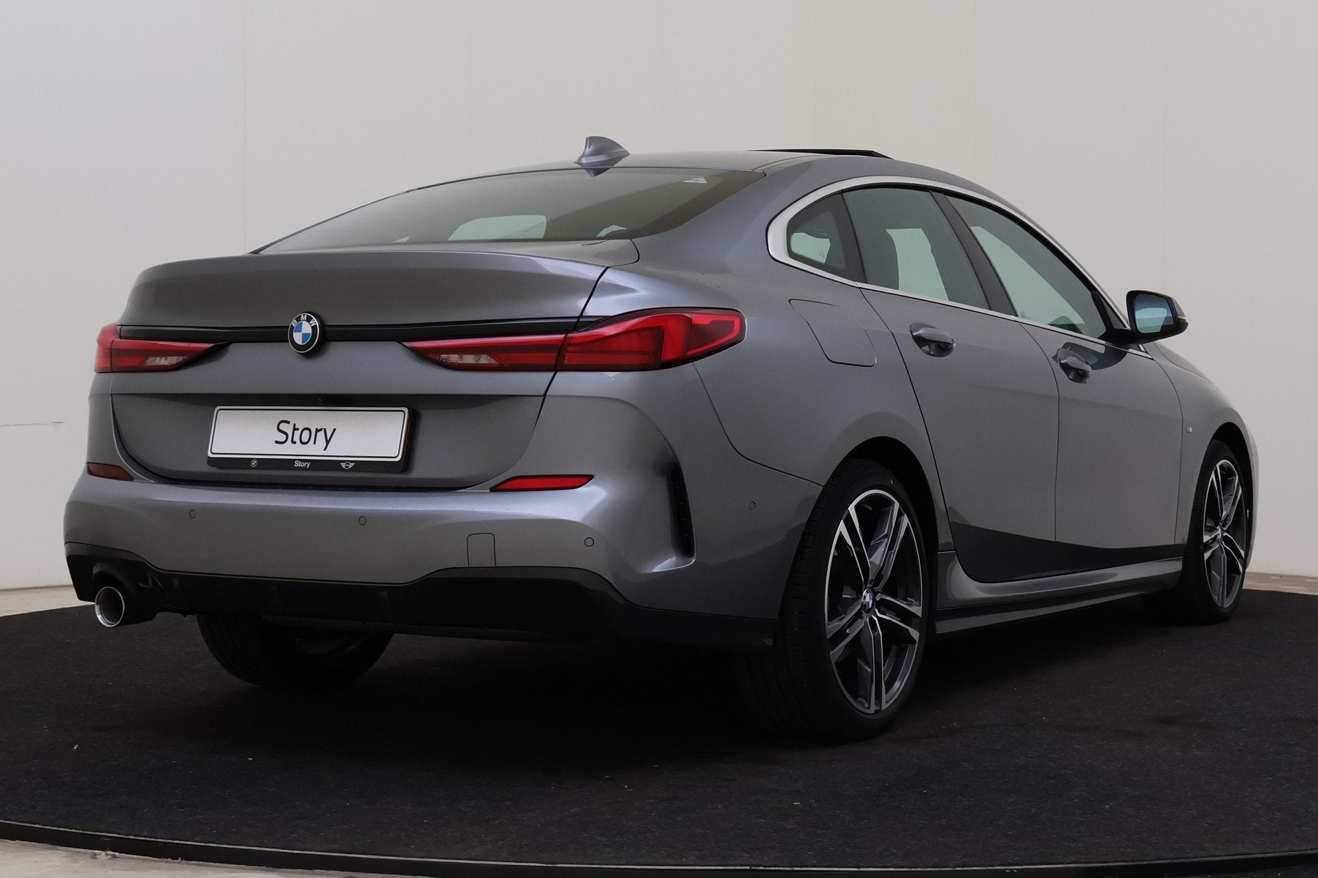 BMW 2 Serie Gran Coupé 218i High Executive M Sport Automaat, Dealer onderhouden, 136 pk, Gebruikt, 1350 kg