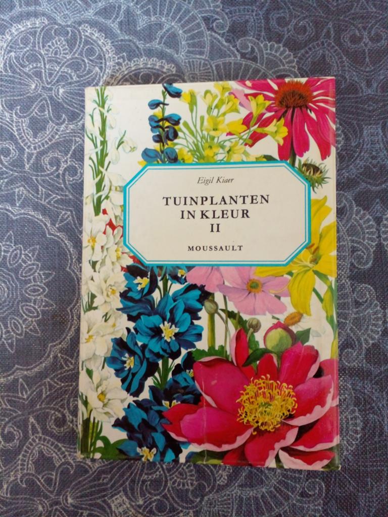 Tuinplanten in Kleur II - Moussault (Eigil Kjaer), Boeken, Ophalen of Verzenden, Gelezen, Eigil Kjaer, Tuinieren en Tuinplanten
