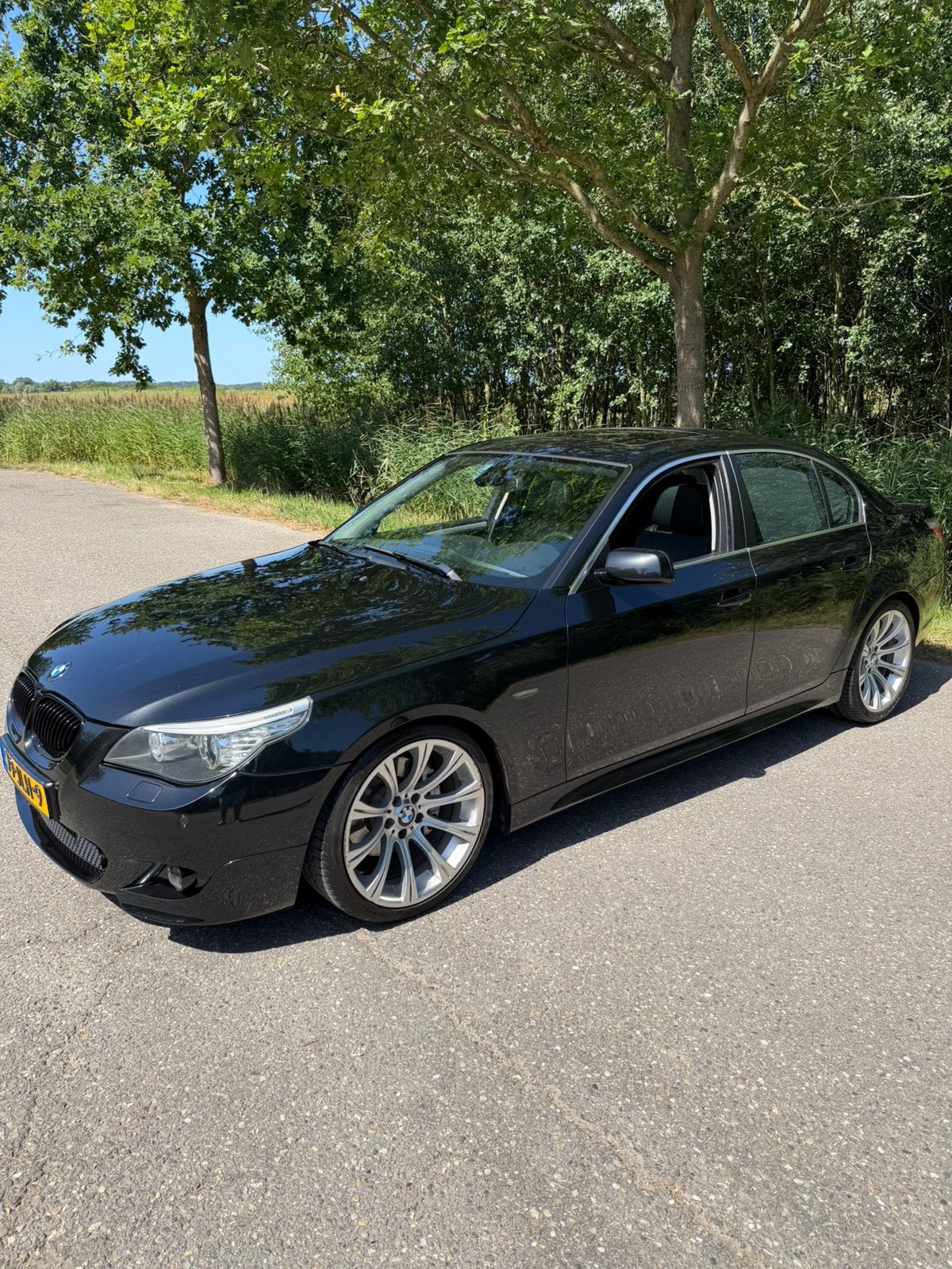 BMW 5-Serie 3.0 I 525 LCI AUT 2009 M-pakket zwart, Auto's, Achterwielaandrijving, 2000 kg, 1505 kg, Particulier