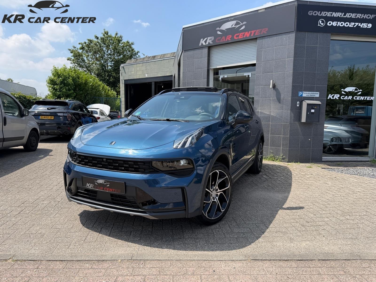 Lynk & Co 01 ZWARTE HEMEL-BTW-PANO-BLACK PACK-360, Auto's, Stof, Euro 6, Blauw, 120 €/maand