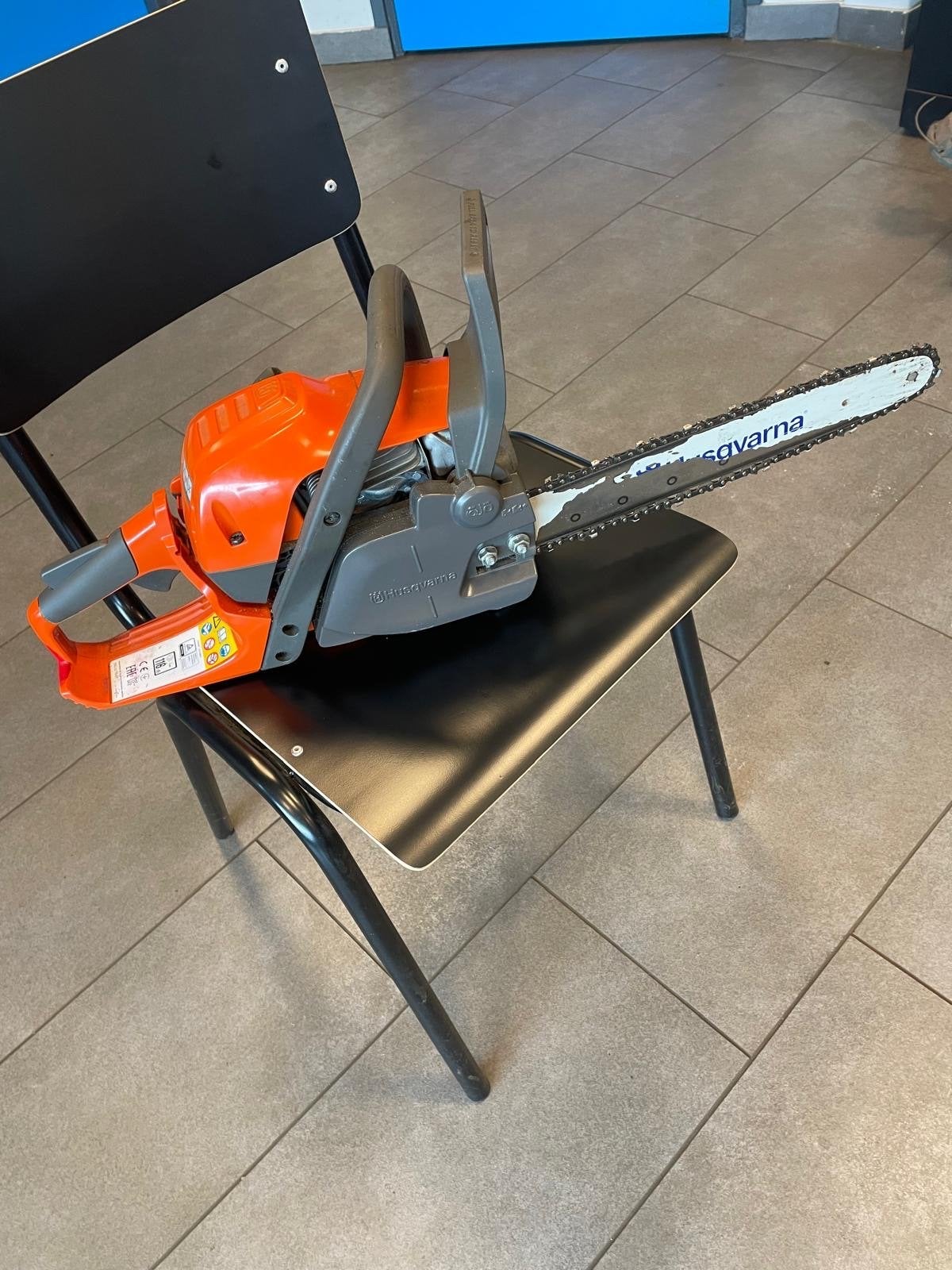 Husqvarna 130 Kettingzaag - Zo goed als nieuw, Ophalen, Zo goed als nieuw, 30 t/m 39 mm