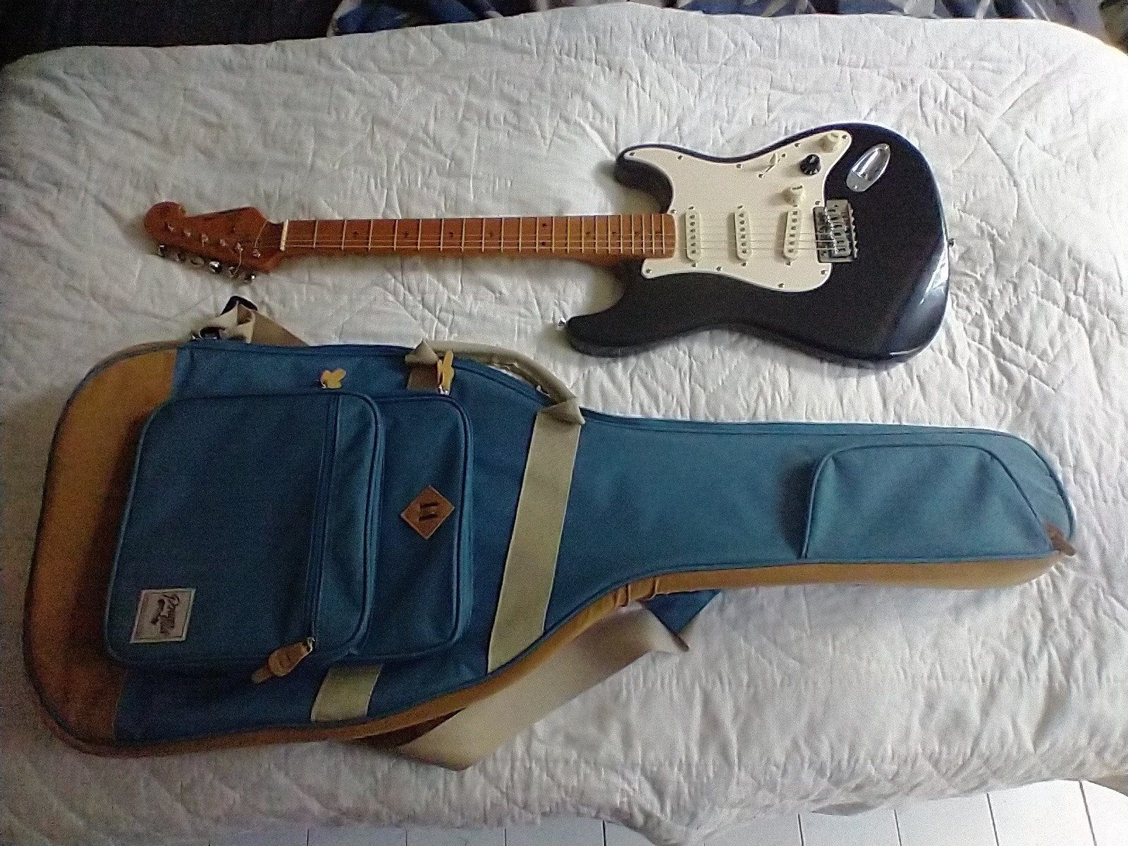 SX strat, versterkertje, effect, hoes, snoer en draagband, Gebruikt, Met versterker, Solid body, Ophalen