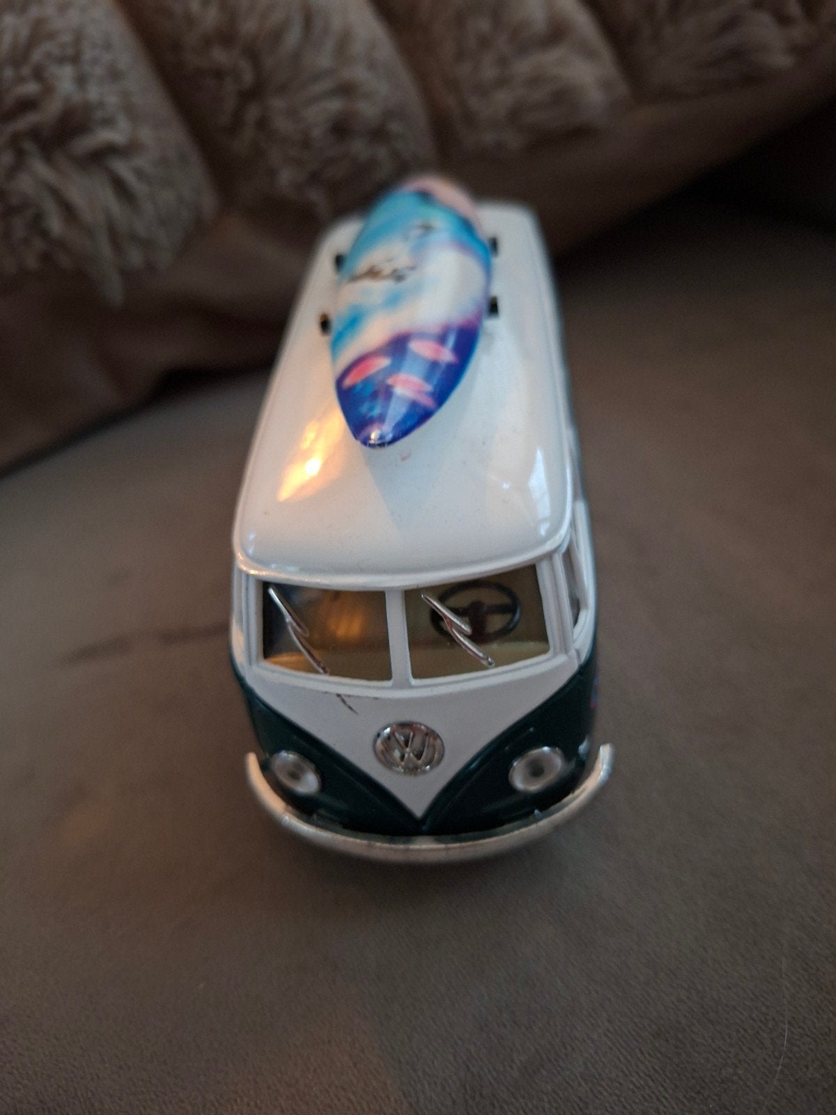 Volkswagen T1 Hippie Busje met Surfplank - Miniatuur, Ophalen of Verzenden, Gebruikt