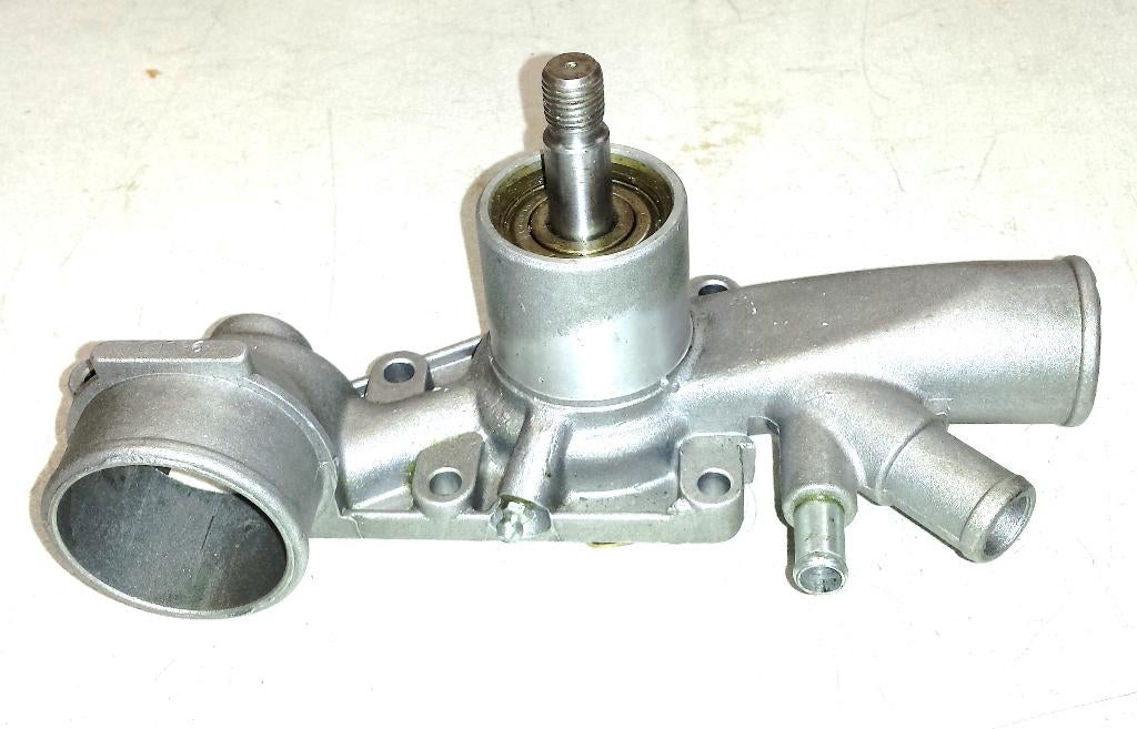 Vloeistofpomp slang vin Water pomp, kachel Peugeot 404 tank, Ophalen of Verzenden, Gebruikt, Peugeot