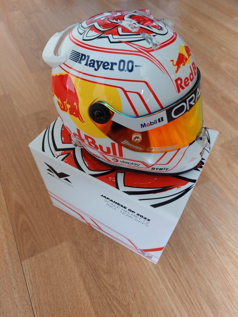 Helm Max Verstappen 1:2 2023 Japan, Ophalen, Zo goed als nieuw, Formule 1