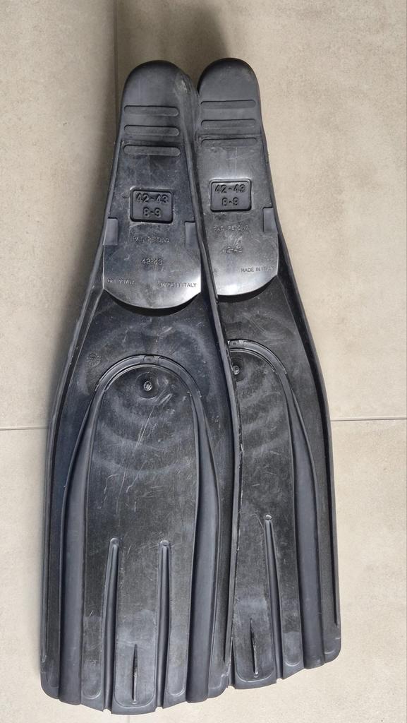 Mares Duikvinnen - Maat 42-43 (Maat 8), Watersport en Boten, Duiken, Gebruikt, Zwem- of Duikvliezen, Ophalen of Verzenden