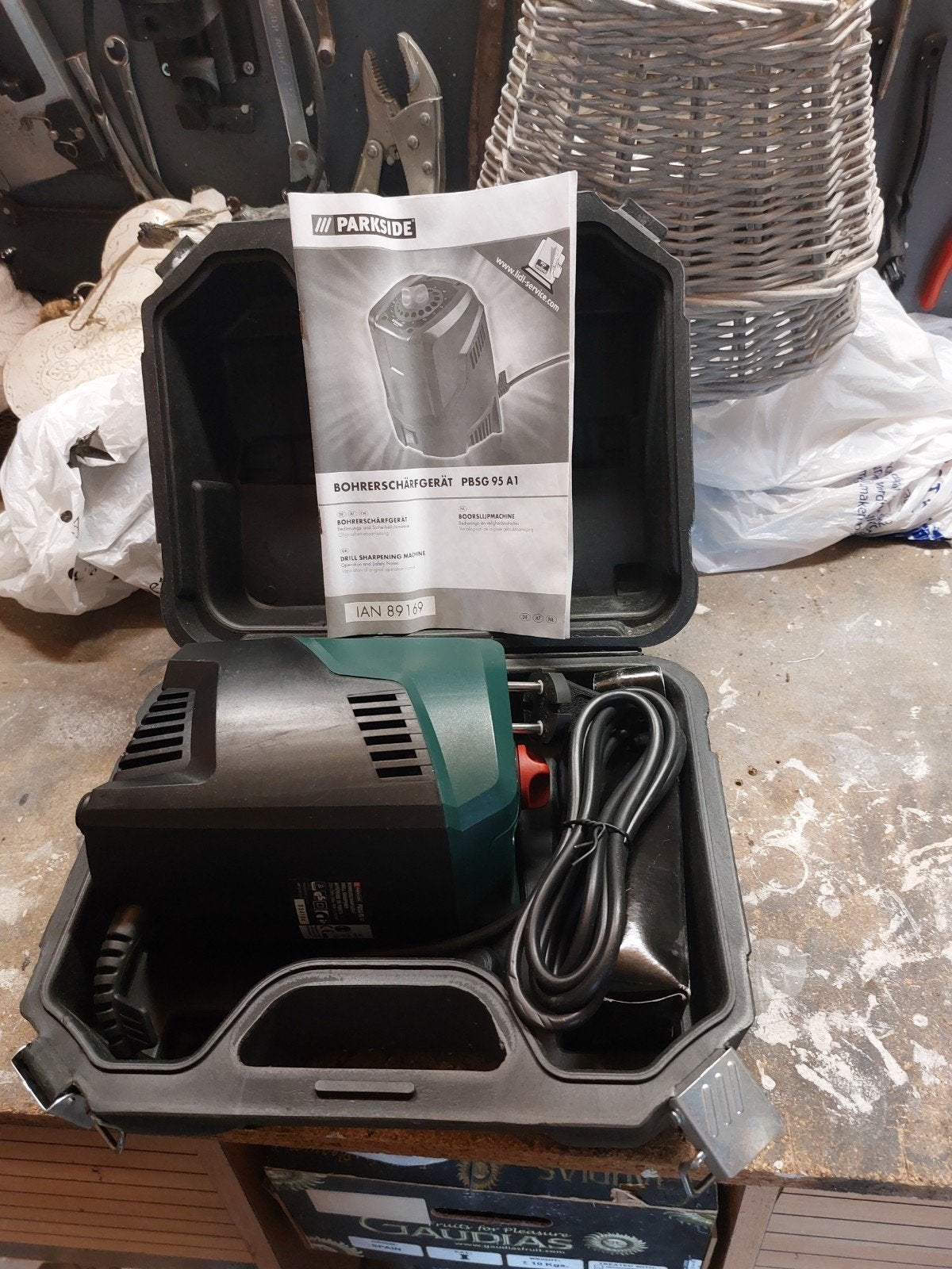 Lifetime multitool met accessoires en flexibele as, Doe-het-zelf en Verbouw, Gereedschap | Handgereedschap, Ophalen, Gebruikt