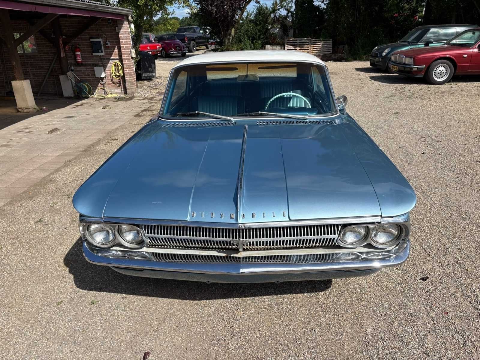Oldsmobile Cutlass f85 Coupe 215 V8 - Oldtimer, foto 2