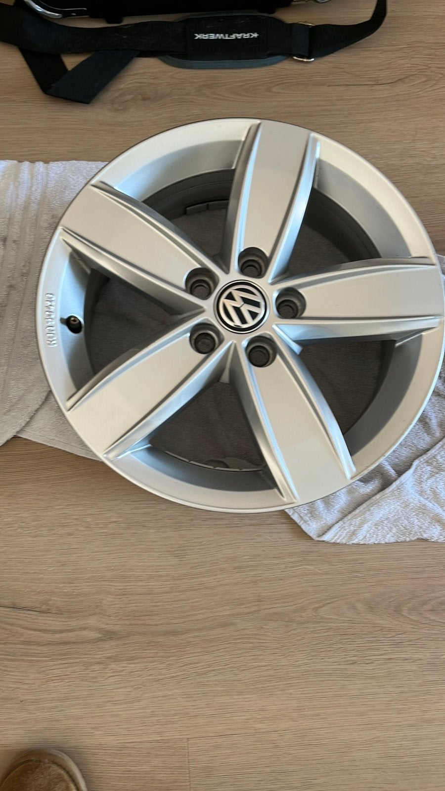 4volkswagen polo velgen, Ophalen, Zomerbanden, Velg(en)