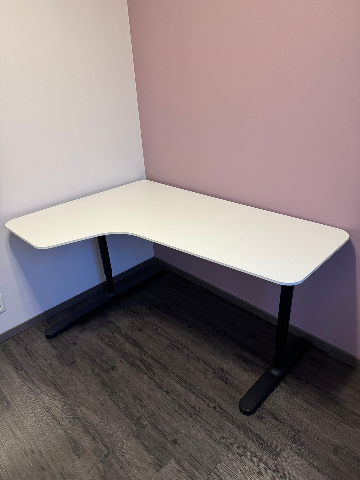 Hoekbureau Bekant wit, Ophalen, Hoekbureau, Zo goed als nieuw, IKEA